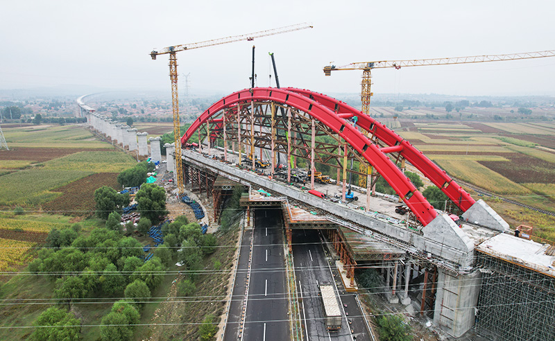 內(nèi)蒙集大鐵路豐鎮(zhèn)特大橋鋼管拱橋工程.jpg